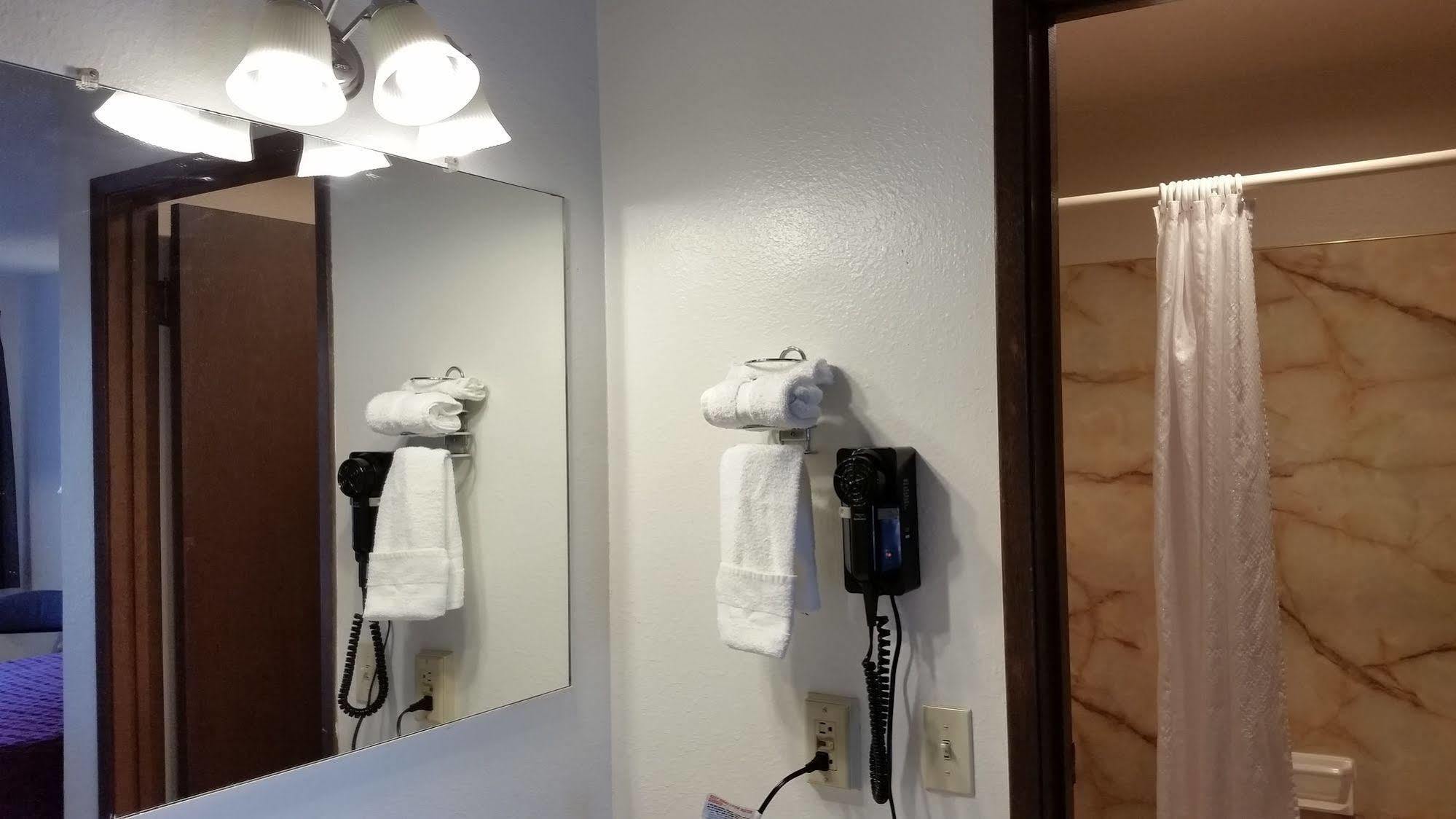 Motel Puyallup Bagian luar foto
